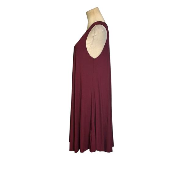 Silence + Noise burgundy sleeveless mini dress size Medium - Picture 6 of 11